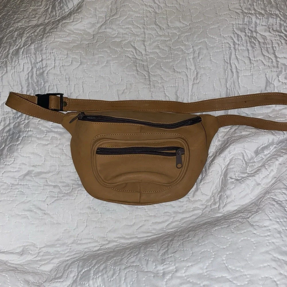 Network General President's Club '97 Brown Leather Hiking Waist Pack Zip Pockets